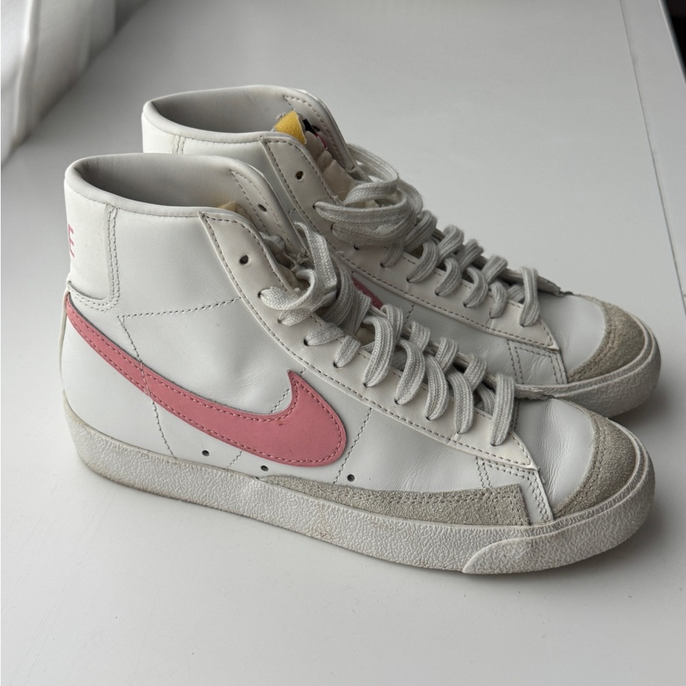 Nike Blazers Pink Sneaker